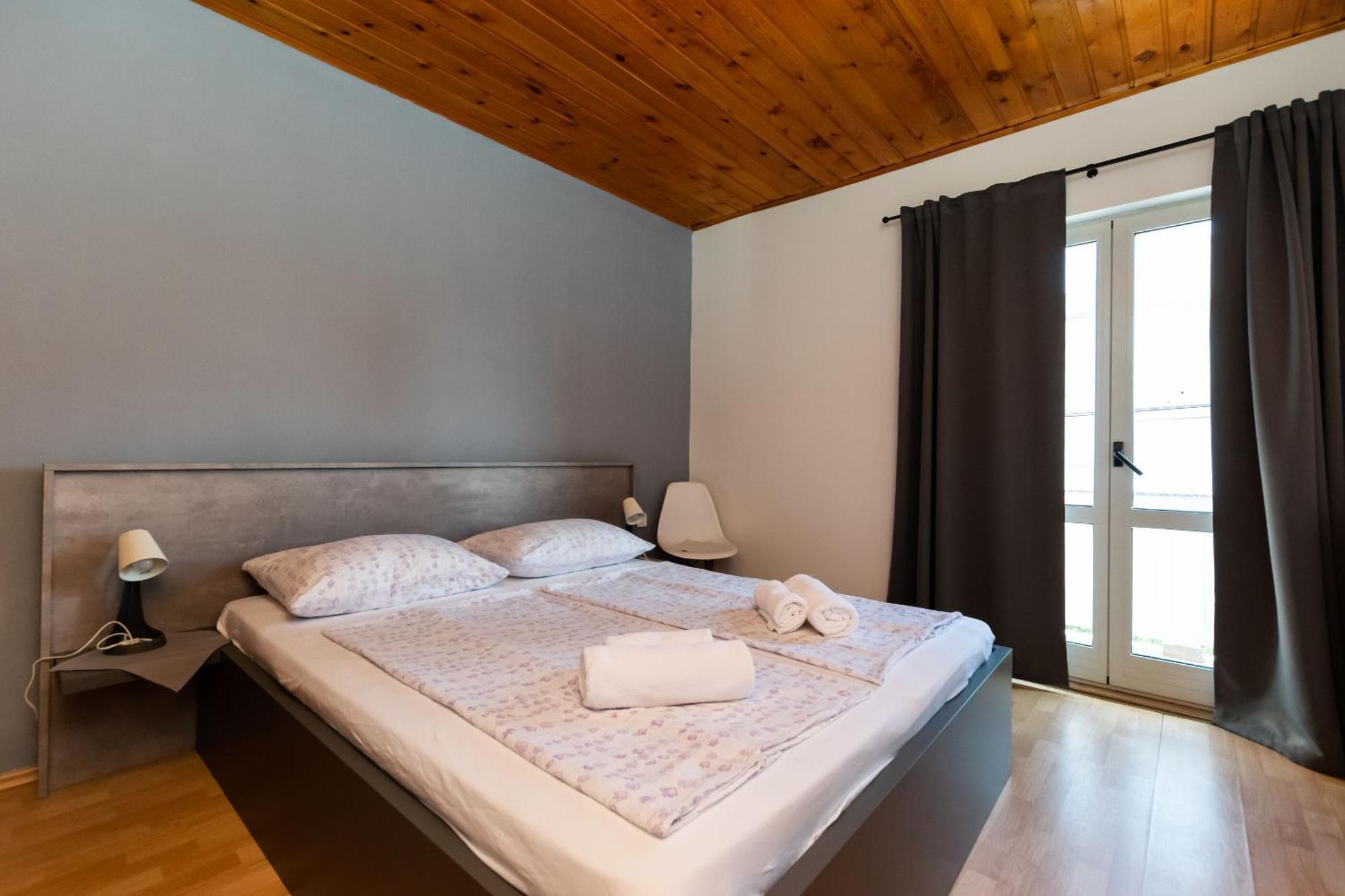 Apartments Anica F Lopar Bagian luar foto